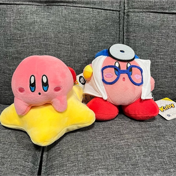 Bundle of 2 Kirby Plushies - Picture 1 of 2